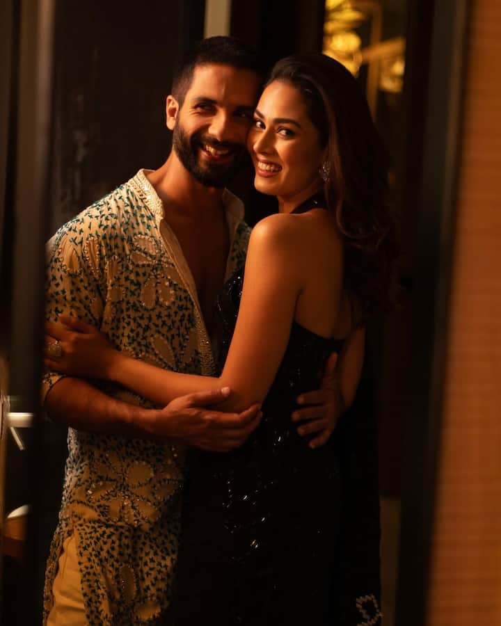 Both are seen sharing a very good bond with each other.