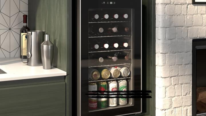 తయారు చేసిన బీరును నిల్వ చేయడానికి మీకు చల్లని, పొడి ప్రదేశం ఉండాలి. దీని కోసం మినీ కూలర్ లేదా ఫ్రిజర్ సిస్టమ్ ఉపయోగించవచ్చు. బాట్లింగ్ కోసం మార్కెట్లో ఆటోమేటిక్ యంత్రాలు దొరుకుతాయి. దీంతో మీరు దీన్ని రిజిస్టర్డ్ పేరుతో బ్రాండింగ్ చేసి స్థానిక మార్కెట్లో విక్రయించవచ్చు.