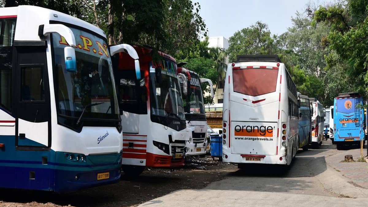 தமிழகத்திலிருந்து கேரளா செல்லும் ஆம்னி பேருந்துகள் நிறுத்தம்: சபரிமலை ஐயப்ப பக்தர்கள், பயணிகள் கடும் பாதிப்பு!