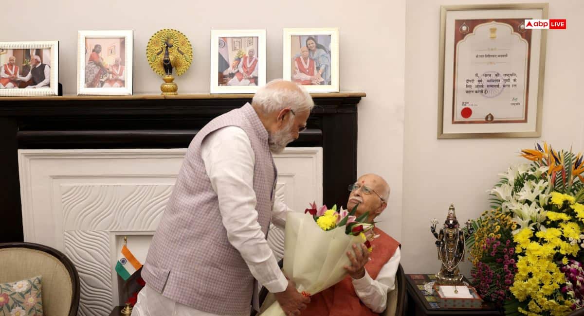 PM मोदी ने लालकृष्ण आडवाणी को दी जन्मदिन की बधाई, घर पहुंचकर की मुलाकात; शेयर की फोटो