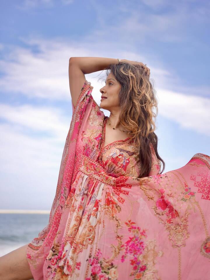 विद्या मालवडे ने अपने करियर की शुरुआत एयर होस्टेस के रूप में की थी.