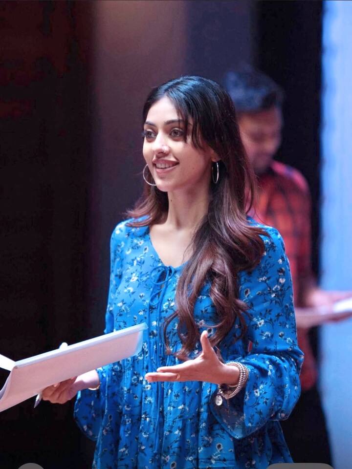 'ది గర్ల్ ఫ్రెండ్' సినిమా సెట్స్‌లో స్టార్స్ ఫోటోలు (Image Courtesy: anuemmanuel / Instagram)