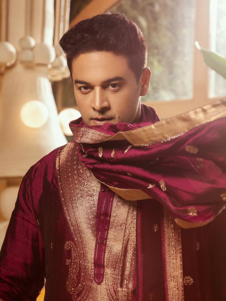 बिग बॉस 19 के घर में देखा जा रहा है कि गौरव खन्ना और मृदुल तिवारी एक दूसरे से काफी अच्छा बॉन्ड शेयर करते हैं.