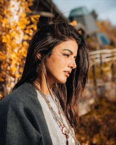 फिनलैंड की खूबसूरती में खोईं वामिका गब्बी, देखें वेकेशन की अनसीन तस्वीरें