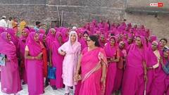 वोट चोरी के मुद्दे पर गुलाबी गैंग की हुंकार, जागरूकता के साथ बूथों की निगरानी का ऐलान