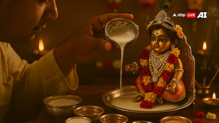 कई लोग लड्डू गोपल की सेवा सच्चे मन से करते हैं, लेकिन जानें अनजानें उनसे ऐसी गलतियां होती रहती है, जिसके बारे में उन्हें खुद नहीं पता.