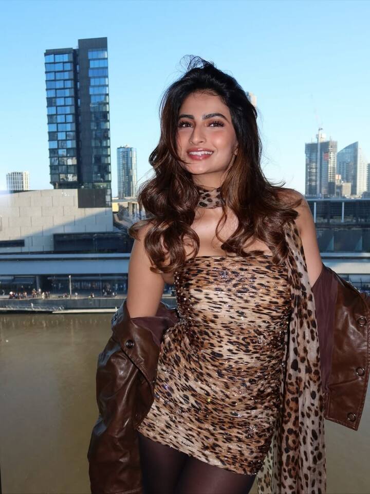 If we look at Palak Tiwari's career, in 2021 she gained a lot of popularity with Hardy Sandhu's music video Bijli Bijli. She left an indelible mark in the hearts of the audience with her dance moves and beauty. After this he was seen in many projects.