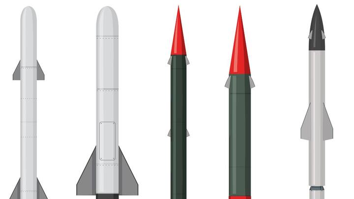 కొన్ని ప్రసిద్ధ క్షిపణులు ఈ చిత్రాన్ని మరింత స్పష్టం చేస్తాయి. అమెరికా-యుకె Trident II (D5) SLBM జలాంతర్గాముల నుంచి ప్రయోగిస్తుంది. ఖండాంతర పరిధిలో భారీ ప్రభావాన్ని కలిగి ఉంటాయి. రష్యా కొత్త RS-28 సర్మత్, చైనా DF-41 ఎక్కువ దూరం మమల్టీ వార్హెడ్ సామర్థ్యం కారణంగా ప్రపంచం దృష్టిని ఆకర్షిస్తున్నాయి. ఈ క్షిపణులు ఒకేసారి అనేక లక్ష్యాలను ఛేదించగలవని వాదనతో అభివృద్ధి చేశారు