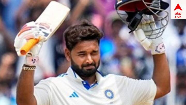 স্পেশালিস্ট উইকেট কিপার ব্যাটার হিসেবে প্রত্যাবর্তন করছেন ঋষভ পন্থ। যদিও তাঁর ফিটনেস নিয়ে একটু হলেও সংশয় রয়েছে।