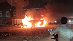 बिहार: गोपालगंज में उग्र भीड़ ने फूंकी पुलिस की गाड़ी, सड़क हादसे के बाद भड़की हिंसा