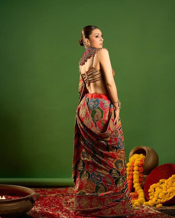 હંસિકાનો ગોર્જિયસ લુક તમને દિવાના બનાવી દેશે