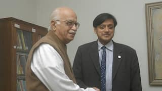 Tharoor Hails Advani As ‘True Statesman’, Draws Parallel With Nehru And Indira; Congress Reacts
