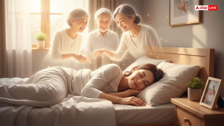 सपने में मृत रिश्तेदार को खुश या मुसकुराते हुए देखना शुभ माना जाता है. यह इस बात का संकेत देता है कि वे अच्छी स्थिति में हैं और आपके आने वाले समय में सब कुछ अच्छा होगा. घर परिवार में सुख-समृद्धि आएगी.