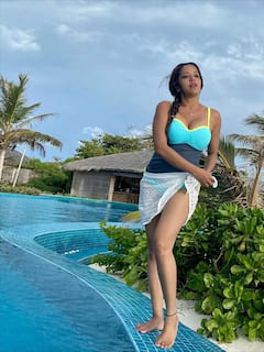 Monalisa Photo: મોનોકિનીમાં હોટ લાગે છે મોનાલિસા, જુઓ અભિનેત્રીની બોલ્ડ તસવીરો