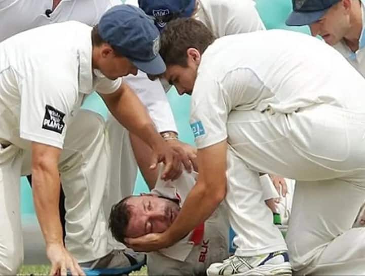 ऑस्ट्रेलियाचा युवा फलंदाज फिलिप ह्यूज हा क्रिकेटचा पुढचा सुपरस्टार मानला जात होता. पण एका बाउंसरने त्याचं आयुष्यच संपवलं. एका सामन्यादरम्यान वेगवान गोलंदाज शॉन एबटचा चेंडू त्याच्या मानेखालील भागावर बसला, ज्यामुळे मेंदूला गंभीर दुखापत झाली. दोन दिवसांनी रुग्णालयात त्याचा मृत्यू झाला. या घटनेनंतर आंतरराष्ट्रीय क्रिकेटमध्ये हेल्मेटचे डिझाईन बदलले गेले, विशेषतः मानेच्या सुरक्षेसाठी. “63 नॉट आउट” हा त्याचा स्कोअर आजही श्रद्धांजली म्हणून आठवला जातो.