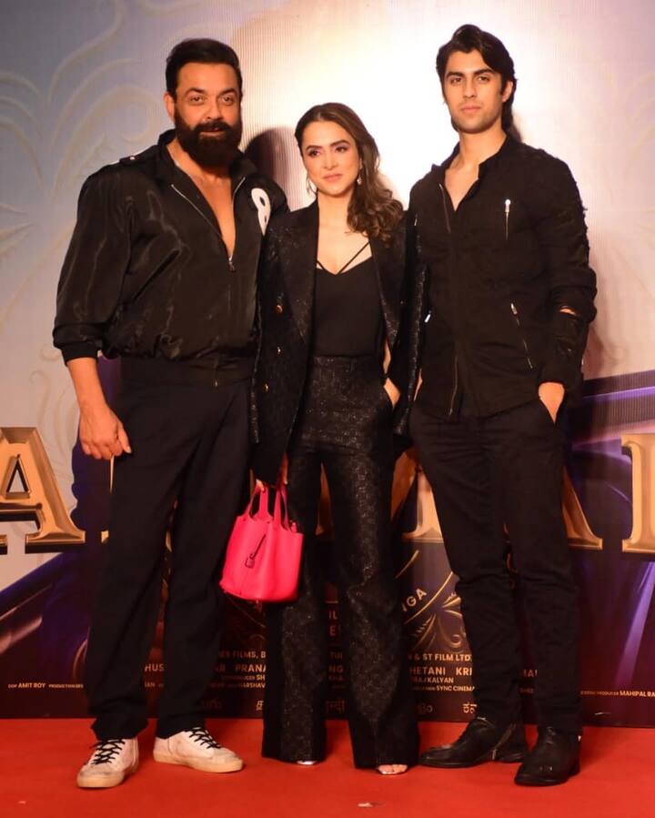 Dharmendra's second son Bobby Deol has also tied the knot with his childhood friend Tanya Ahuja and he also has two children named Aryaman and Dharam.
