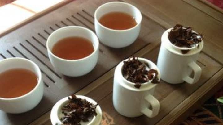 Darjeeling Second Flush – The Champagne of Teas: Known for its muscatel flavor and amber hue, Darjeeling Second Flush tea is a prized delight. It boosts energy levels while reducing stress and fatigue. This elegant Tea embodies warmth and grace — ideal for a cozy winter evening. (Image Source: Pinterest/ happyearthtea)