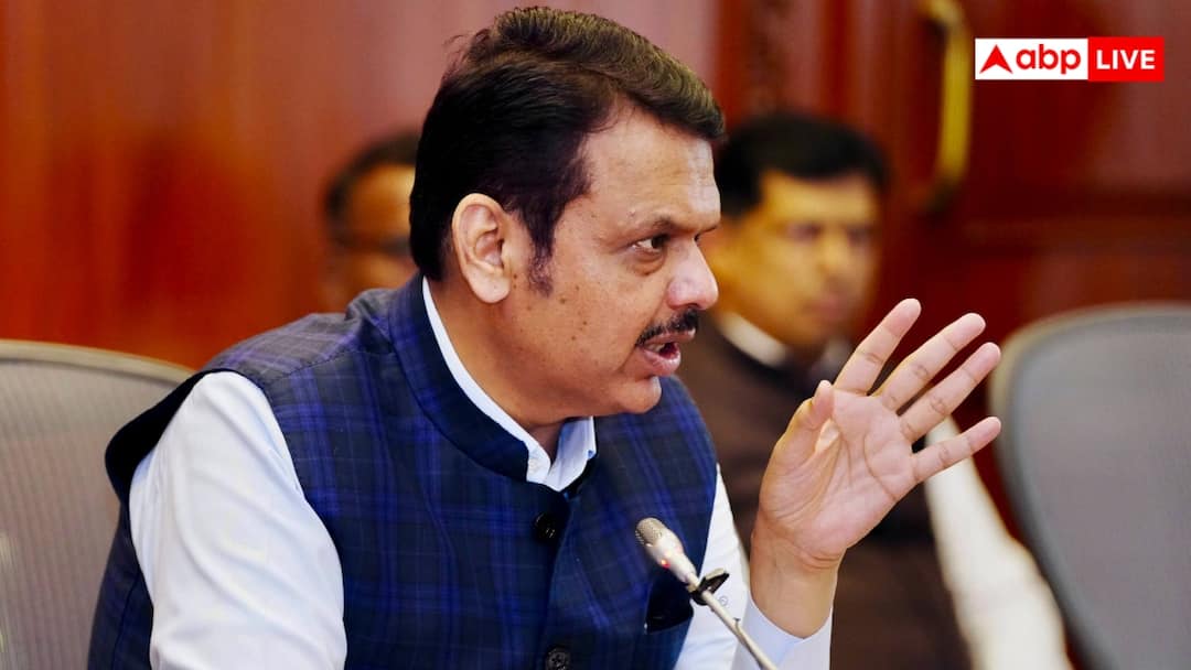 दिल्ली लाल किला के पास धमाके पर सीएम फडणवीस ने बुलाई इमरजेंसी मीटिंग, अधिकारियों को दिए कड़े निर्देश