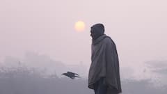 उत्तराखंड के पहाड़ी इलाकों में कड़ाके की ठंड, देहरादून समेत कई जिलों में कोहरे का अलर्ट