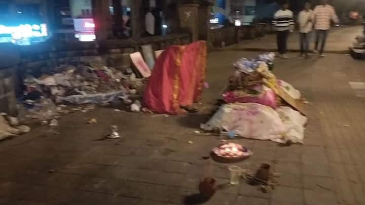 कोल्हापुरात रंकाळा तलाव चौपाटीवर कचऱ्याचे ढीग साचल्याने  कचऱ्याचीच प्रतीकात्मक अंत्ययात्रा काढत मनपा प्रशासनाचा निषेध केला.