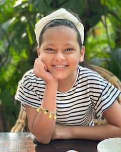 नीलम कोठारी की बेटी की 10 तस्वीरें, क्यूटनेस देख हार बैठेंगे दिल, एक्ट्रेस ने लिया था गोद