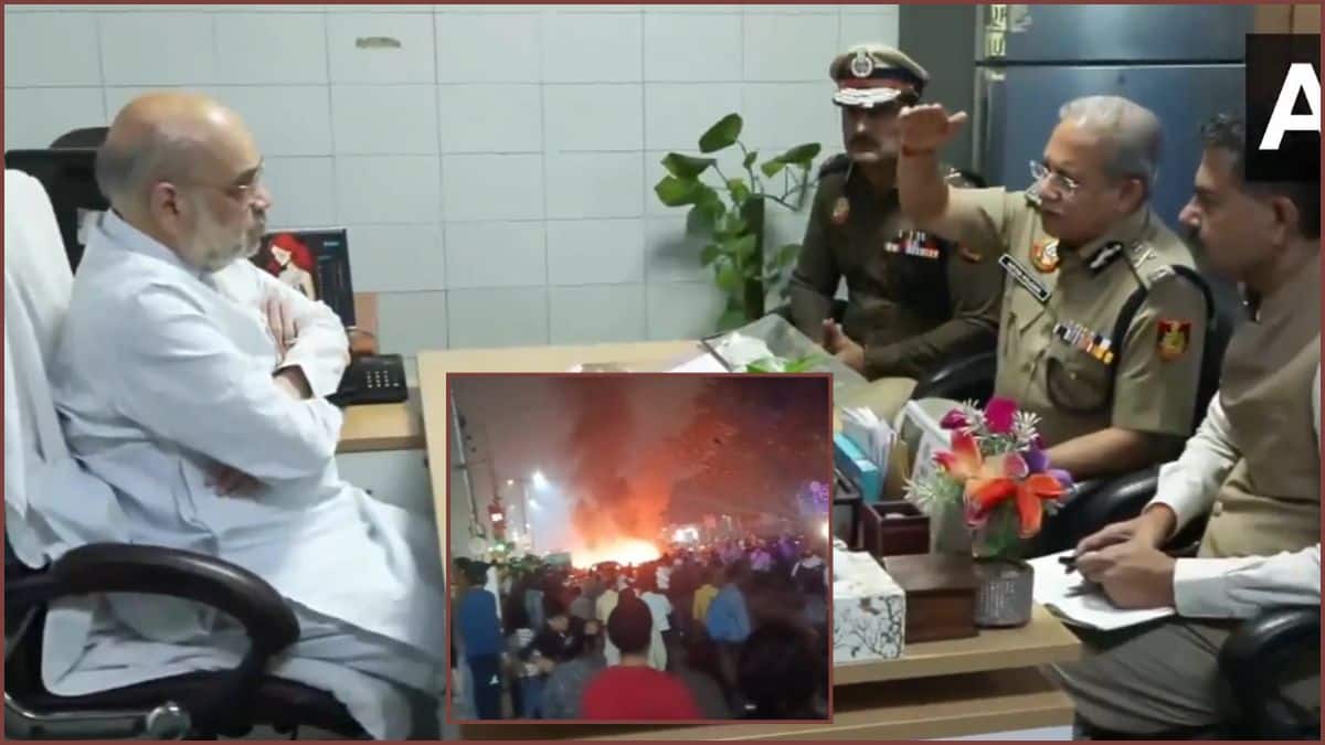 Delhi Bomb Blast: டெல்லி குண்டுவெடிப்பில் 10 பேர் பலி; மோடி இரங்கல்; அனைத்து கோணங்களிலும் விசாரணை - அமித் ஷா