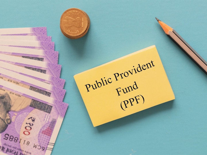 दरमहा अंदाजे ₹1.3 ते ₹1.6 लाखपर्यंत करमुक्त उत्पन्न मिळू शकते. निवृत्तीनंतर हे उत्पन्न जीवन जगण्यासाठी उपयुक्त ठरते.