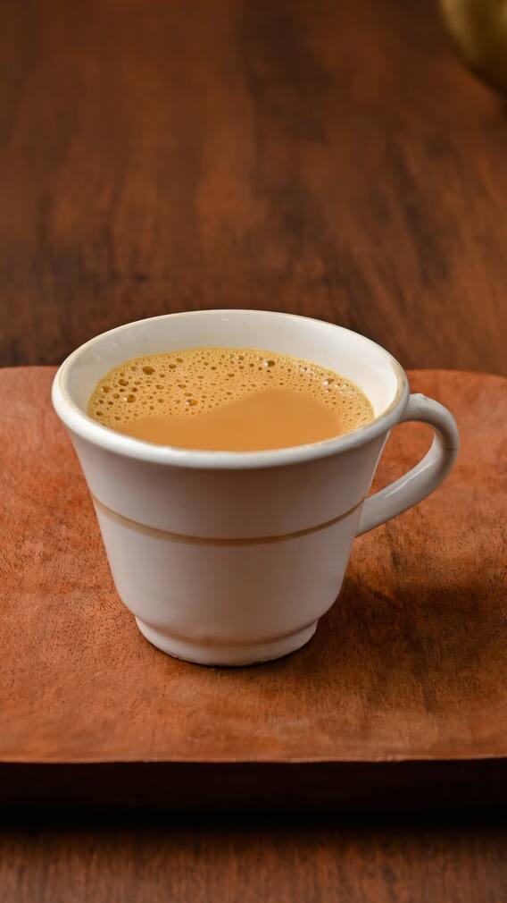 தேநீர் குடிக்காமல் இருக்க முடியவில்லையா.! ஆரோக்கியமானதாக மாற்ற 7 எளிய வழிகள்