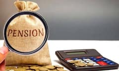 New Family Pension Rules: ફેમિલિ પેન્શન નિયમોમાં બદલાવ, સરકારી કર્મચારીઓના પેરેન્ટ્સે હવે દર વર્ષે કરવું પડશે આ કામ