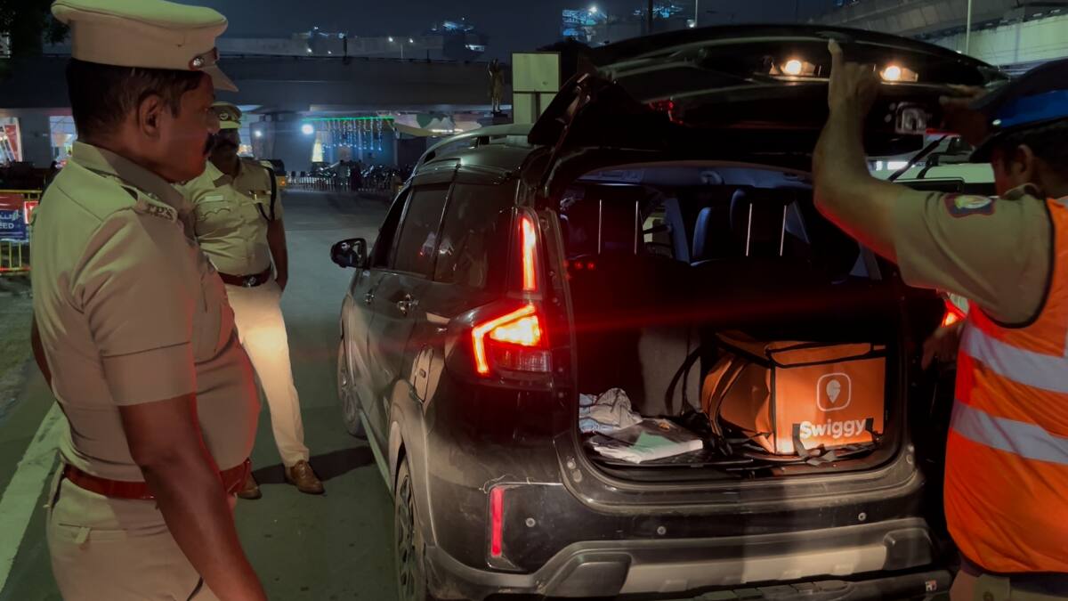 டெல்லி குண்டு வெடிப்பு எதிரொலி: சென்னை விமான நிலையம், கிண்டி கத்திப்பாரா பகுதிகளில் அதிரடி சோதனை!