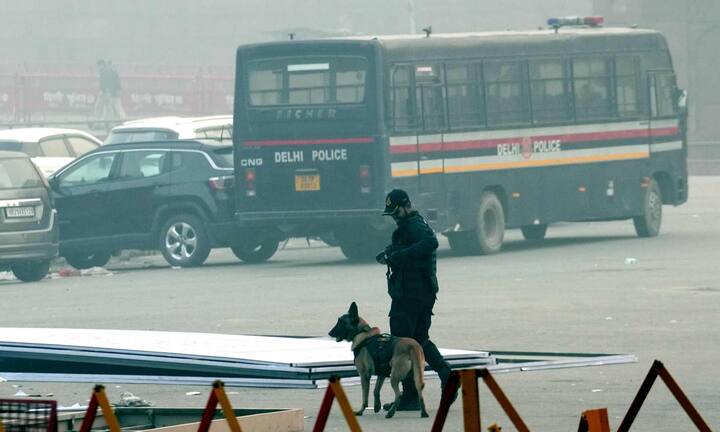 On January 25, 2000, many people were killed in a suicide attack at Srinagar Airport. This attack was carried out by Pakistan based terrorist organization Lashkar-e-Taiba.