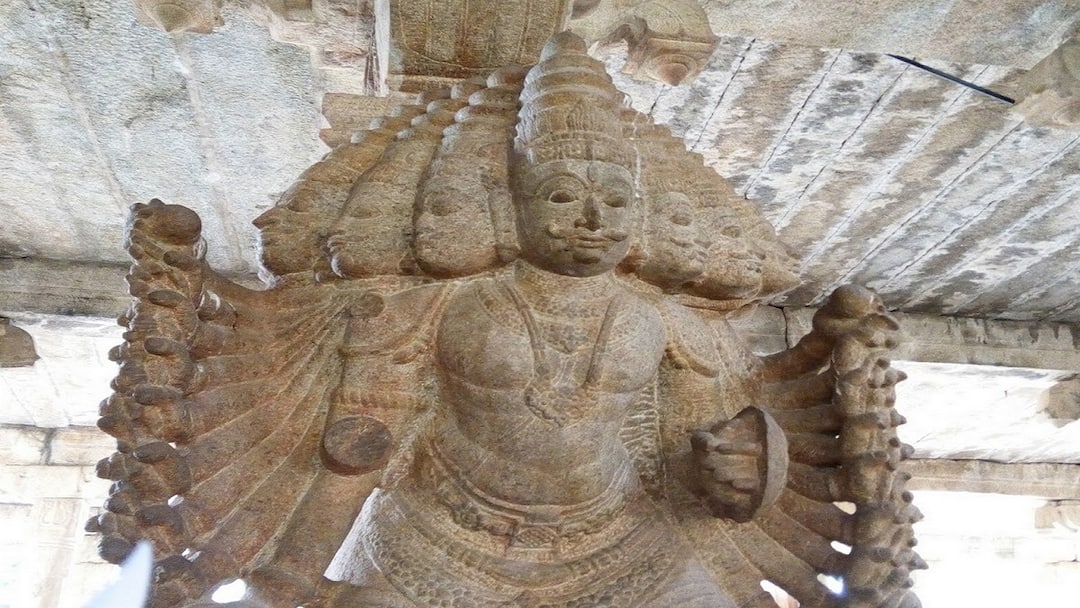 என்னது ராவணனுக்கு சிலையா? அட ஆமாங்க குடுமியான் மலையில்தான் இருக்கு!!!