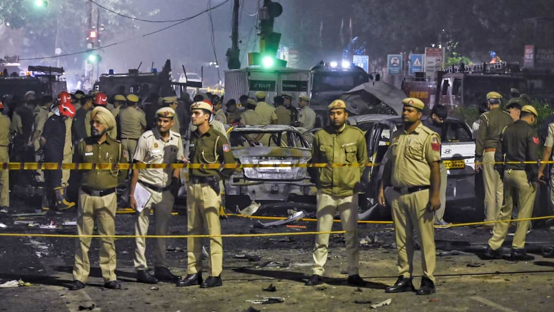 Another Doctor From Pulwama Detained As Probe Into Delhi Blast Intensifies