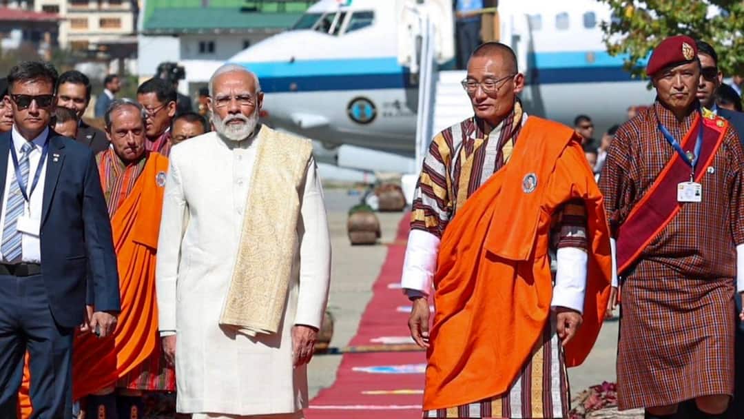 <div>PM Modi Arrives In Bhutan For 2-Day Visit, To Attend Fourth King's 70th Birthday Celebrations</div>