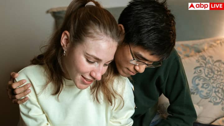 इन टेस्ट को करवाने से पहले पार्टनर्स के बीच ईमानदारी और भरोसा भी बढ़ता है. यह किसी पर शक नहीं, बल्कि जिम्मेदारी का संकेत है. इसलिए अगर आप शादी का विचार बना रहे हैं, तो इन टेस्ट के बारे में एक बार जरूर सोचें.