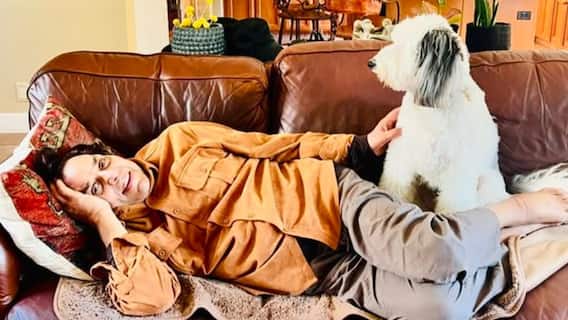 Dharmendra: ਧਰਮਿੰਦਰ ਦਾ ਵੀਡੀਓ ਸੋਸ਼ਲ ਮੀਡੀਆ 'ਤੇ ਵਾਇਰਲ, ਗੰਭੀਰ ਹਾਲਤ 'ਚ ਵੇਖ ਫੈਨਜ਼ ਦੀ ਵਧੀ ਚਿੰਤਾ; ਪਤਨੀ ਪ੍ਰਕਾਸ਼ ਕੌਰ ਰੌਂਦੇ ਹੋਏ ਬੋਲੀ- ਮੇਰੇ ਵੱਲ ਦੇਖੋ ਉੱਠੋ....