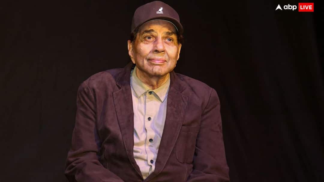 Dharmendra Health Update:  धर्मेंद्र को अस्पताल से मिली छुट्टी, परिवार ने ऑफिशियल स्टेटमेंट जारी कर कहा- 'एक्टर घर पर जारी रखेंगे रिकवरी'