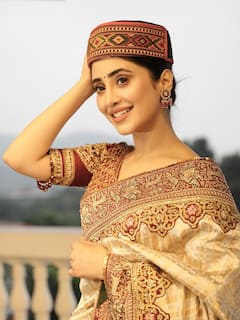 पहाड़ी टोपी और साड़ी में शिवांगी जोशी का रॉयल लुक, एक-एक फोटो पर अटका फैंस का दिल