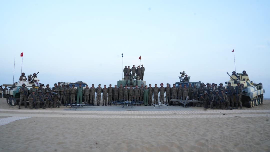 Lt Gen Dhiraj Seth Reviews Operational Preparedness Of Konark Corps During Exercise Akhand Prahar