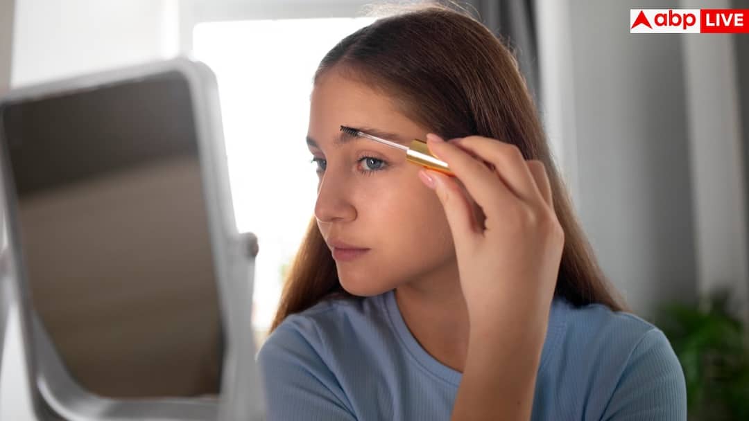 गुजरात की इस महिला की पलकों में 250 जुओं ने बनाया घर, जानें इससे कैसे मिली निजात?