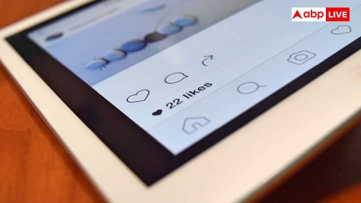 पोस्ट चुनने के बाद उसके नीचे प्रमोट करें या फिर पोस्ट बूस्ट करें के बटन पर क्लिक करें. इसके बाद इंस्टाग्राम पूछेगा कि आप अपनी ऑडियंस को कहां भेजना चाहते हैं. अगर आप का लक्ष्य फॉलोअर्स बढ़ाना है तो 'आपकी प्रोफाइल' चुनें. इसके बाद आप उम्र, लिंग, रुचियां और स्थान चुनकर अपनी ऑडियंस को लक्षित कर सकते हैं. इससे आपका प्रचार उन लोगों तक ही पहुंचेगी जिनकी आपको फॉलो करने की सबसे ज्यादा संभावना है.