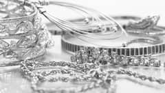 Loan Against Silver: மகிழ்ச்சி செய்தி.. இனி வெள்ளியை வைத்தும் கடன் பெறலாம்!