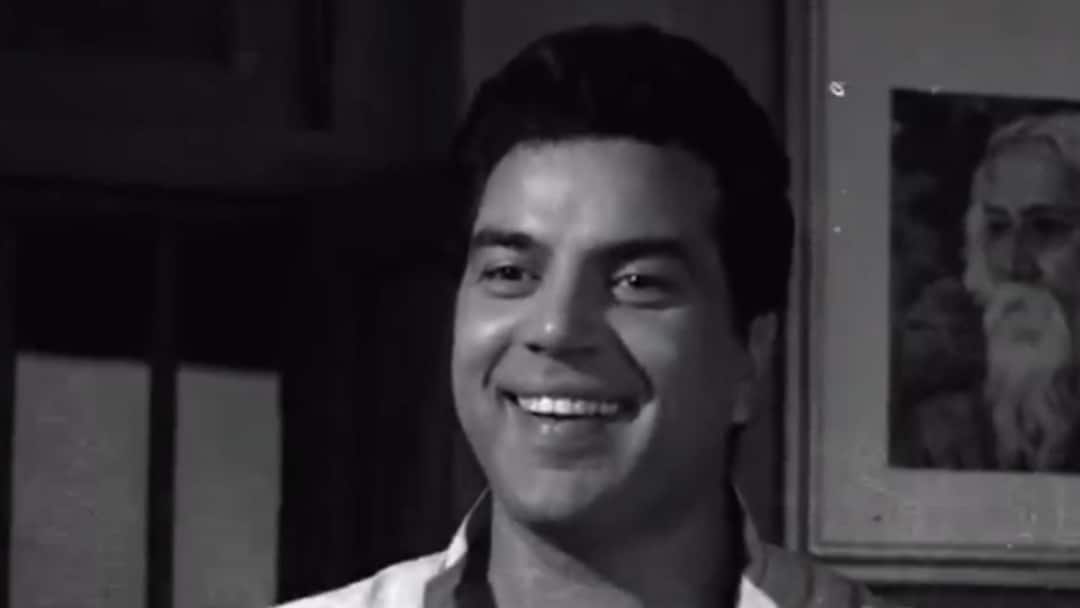 dharmendra said if the government didnt listen to him he would jump from the roof of Parliament 'સરકારે મારી વાત નહીં માની તો હું સંસદની છત પરથી કૂદકો મારી દઈશ', જ્યારે ધર્મેન્દ્રએ આપ્યું હતું મોટું નિવેદન