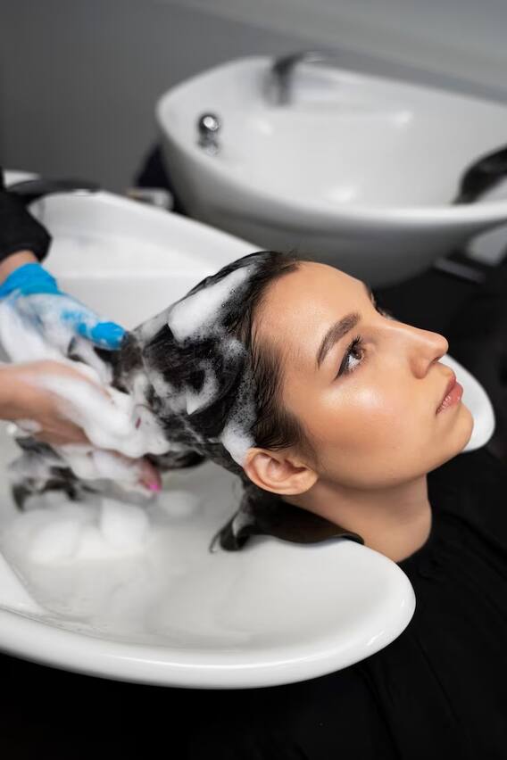 હેરને સ્મૂધ અને શાઇની બનાવે છે આ હોમ રેમેડી