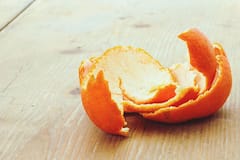 Orange Peel Hacks : हिवाळ्यात संत्रीच्या सालीने तयार करा 'या' 4 गोष्टी!