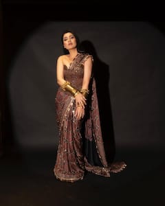 गोविंदा की बेटी की 10 तस्वीरें, जानिए आजकल क्या कर रही हैं एक्ट्रेस