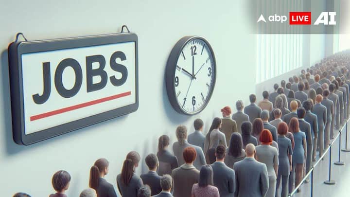 జీతాల విషయానికి వస్తే టెక్నీషియన్ B పోస్టుకు నెలకు 21700 నుంచి 69100 వరకు, ఫార్మసిస్ట్ A పోస్టుకు నెలకు 29200 నుంచి 92300 వరకు జీతం ఇస్తారు. దీనితో పాటు ఉద్యోగులకు వైద్యం, ఇంటి అద్దె, ఇతర అలవెన్సులు కూడా లభిస్తాయి.