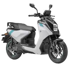 Yamaha's New Bikes Launch : यामाहाच्या 'या' तीन नवीन बाईक्स भारतात झाल्या लॉन्च! पाहा PHOTOS