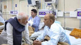 PM Modi Meets Delhi Blast Victims After Returning From Bhutan, To Attend Key Meet