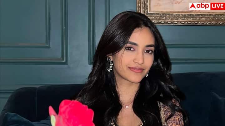Nidhi did her graduation in commerce and then turned directly towards the entertainment industry. He started and honed his acting skills by working in big programs like the TV show CID.